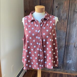 Gap  linen blend polka dot sleeveless top button down